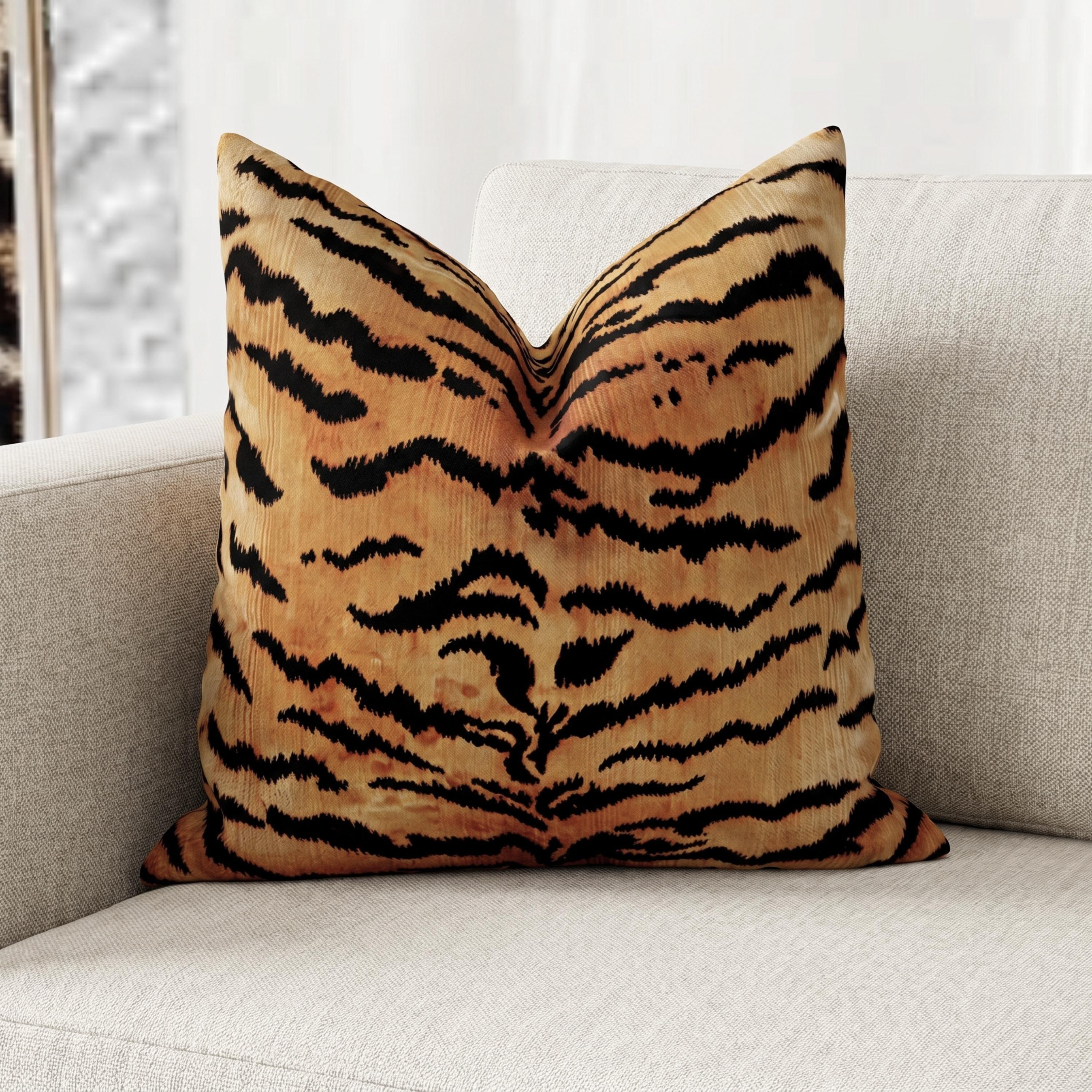 Tiger Print Faux Linen Throw Pillow with Insert